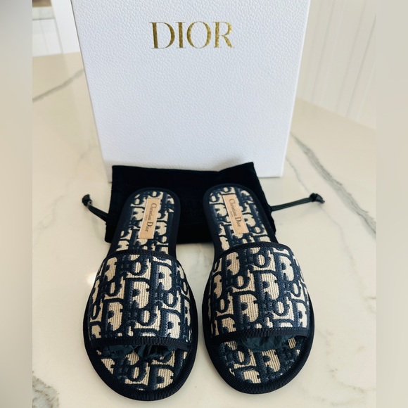 Dior Chez Moi Oblique Slides - Picture 1 of 9